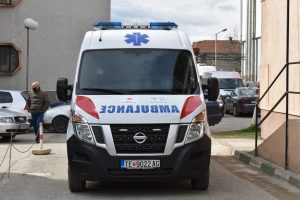 Амбулантно возило од ЈЗУ клиничка болница Тетово
